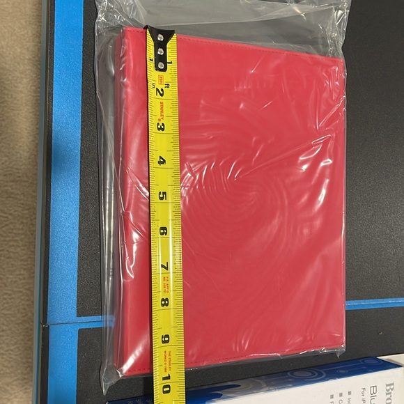 Brookstone Bluetooth Keyboard Case for iPad and Mini Apple Adapter - never used - Picture 9 of 11